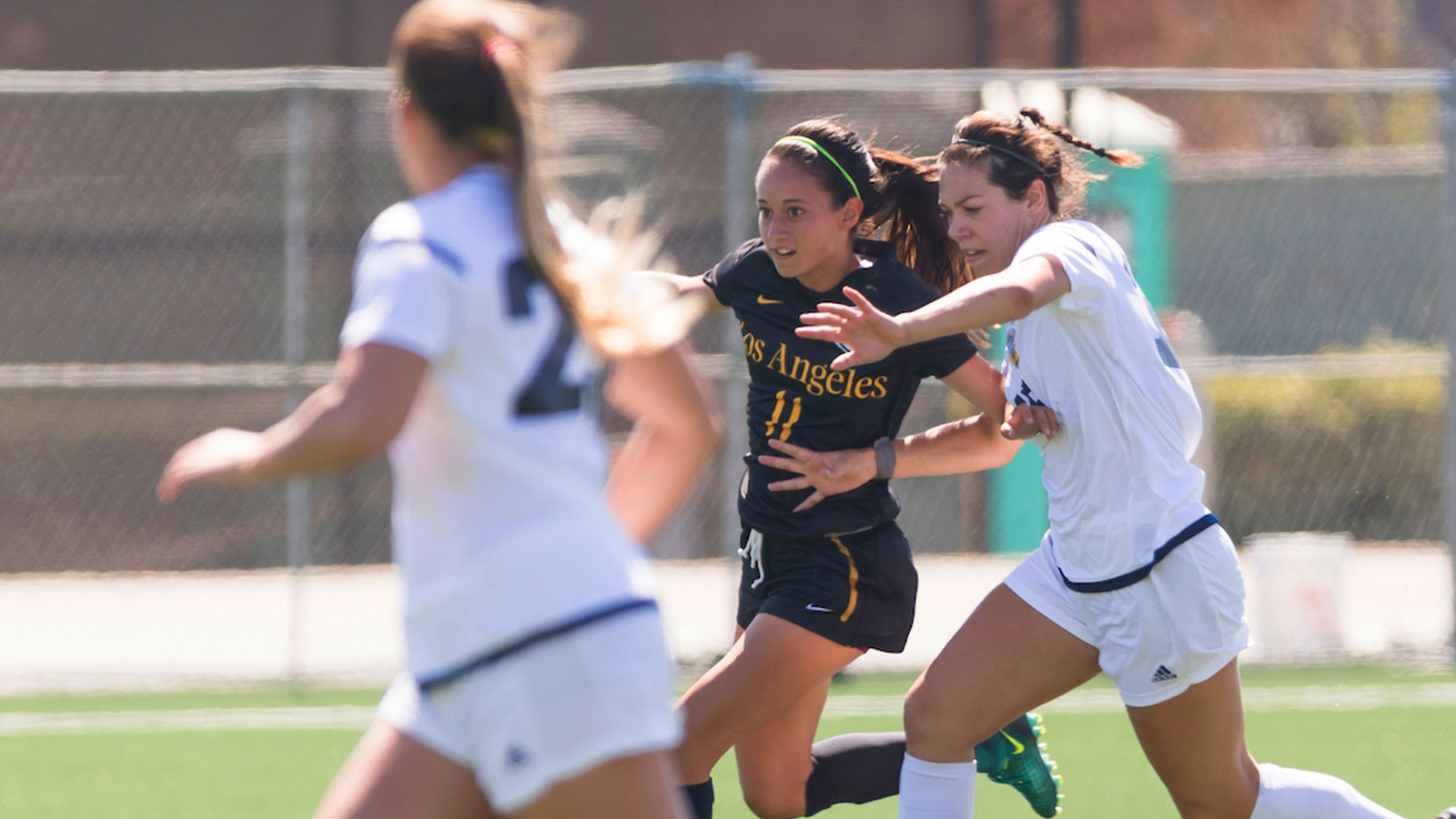 Paulina Chaidez sprints past opponents to lead the Golden Eagles to victory. Paulina Chaidez sprints past opponents to lead the Golden Eagles to victory.
