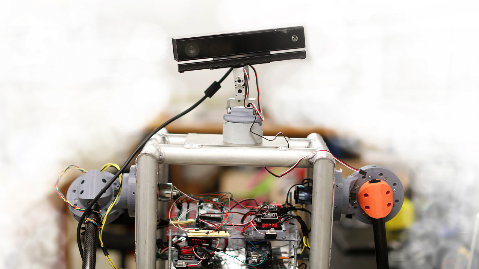 A photograph of Melo, a robot designed by Salvador Rojas. A photograph of Melo, a robot designed by Salvador Rojas.