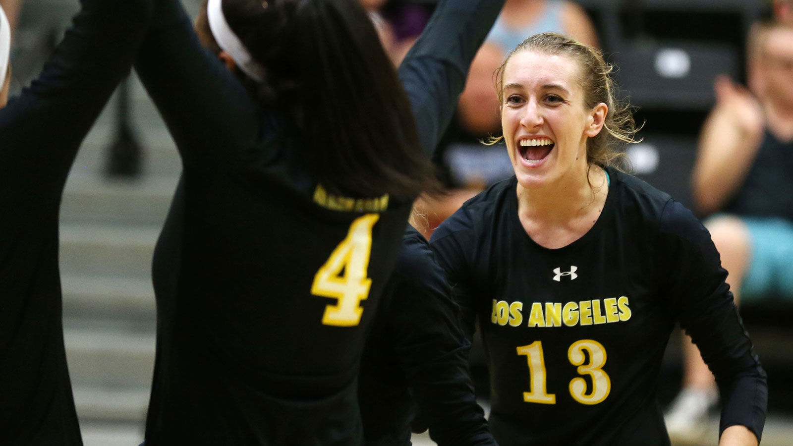 Iona Lofrano on the court